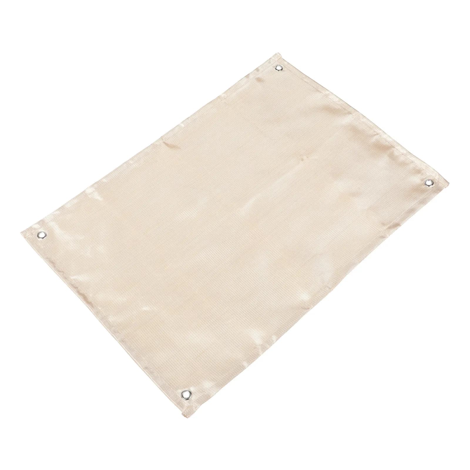 Tappetino Ignifugo da Campeggio 4x6 in Fibra di Vetro, Isolamento Termico, Tappeto per Esterni, Protezione da Scintille per Picnic e Barbecue, Coperta di Sicurezza per Griglia