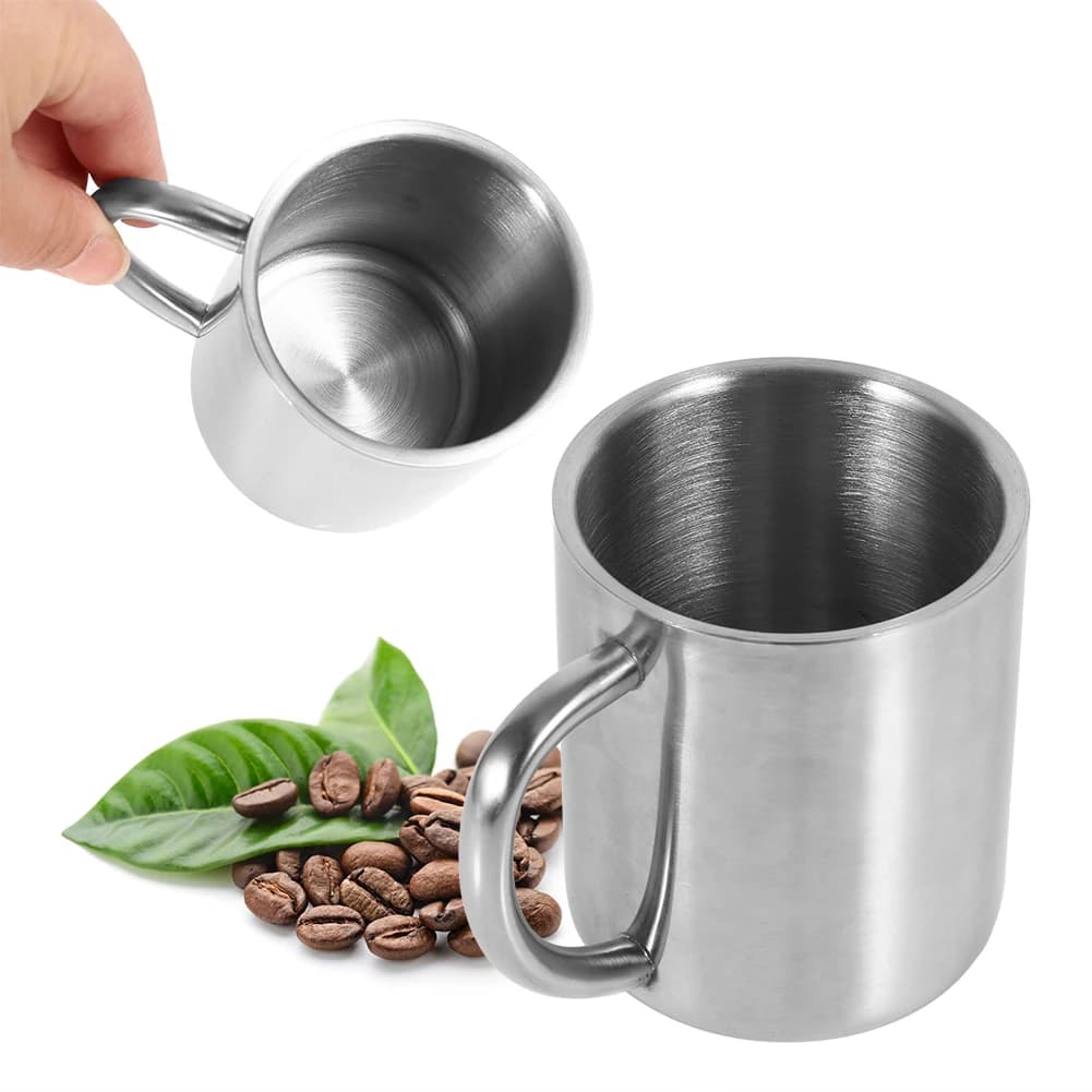 Tazza portatile da 220 ml Tazza da campeggio in acciaio inossidabile a doppio strato Tazza da campeggio Escursionismo Caffè Set di tazze da tè Tazza di birra Strumenti per bicchieri