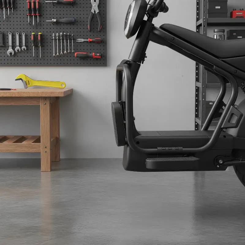 Pedana Pieghevole per Moto Elettrica, Rinforzata, Antiscivolo, Comoda e Robusta per Uso Quotidiano