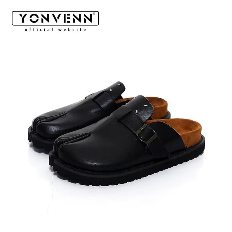 Nuove scarpe Tabi pantofole in pelle da uomo e da donna scarpe traspiranti con punta divisa scarpe Boken con suola spessa con un senso del lusso