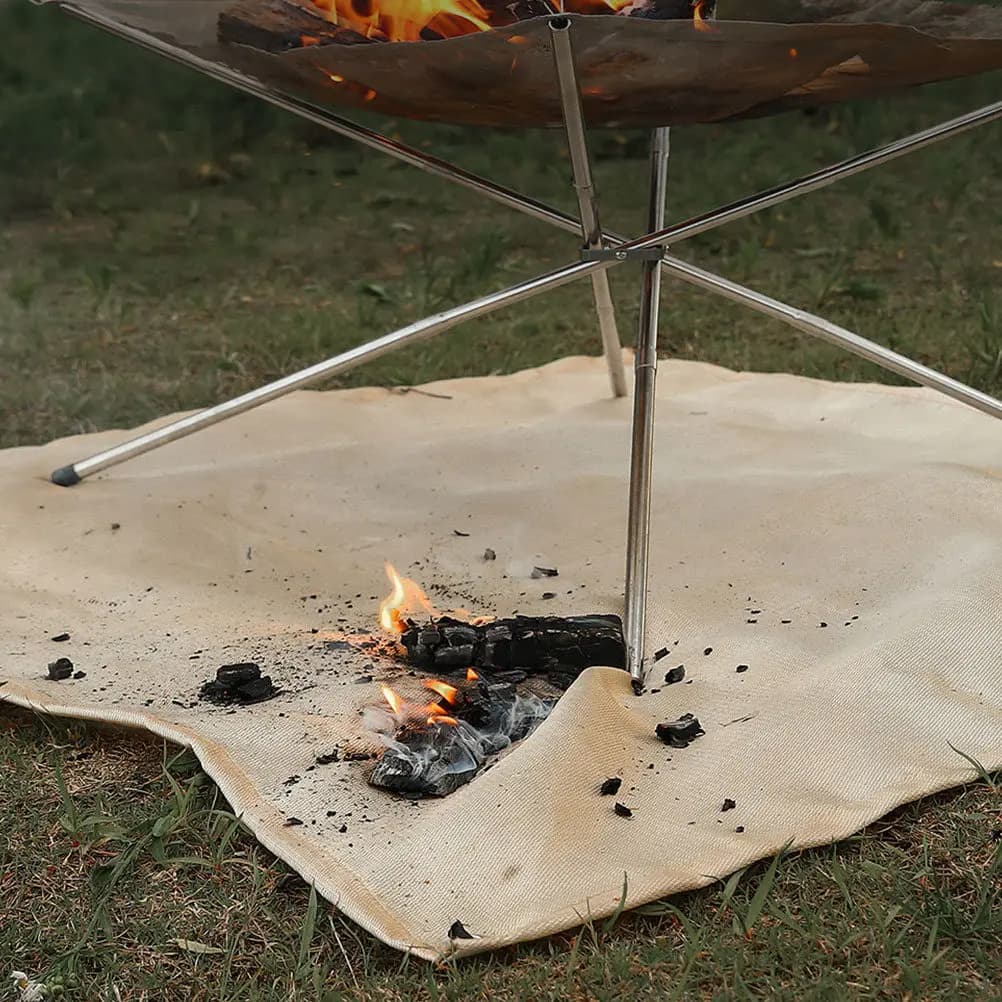 Coperta Antincendio Resistente in Fibra di Vetro ad Alta Temperatura per Campeggio, Barbecue, Picnic, Tappetino Protettivo Resistente al Calore per Sicurezza Antincendio
