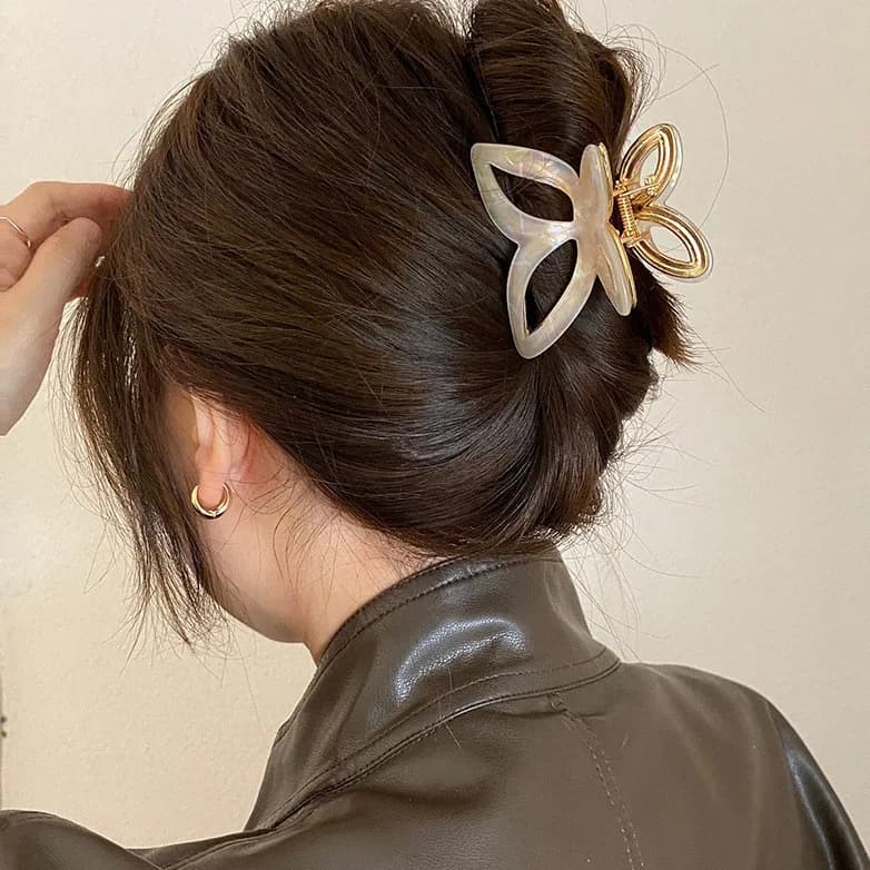 Exterior Hair Clip in Butterfly and Flower, Delicate, Acetate, for Long Hair and Hair Accessories