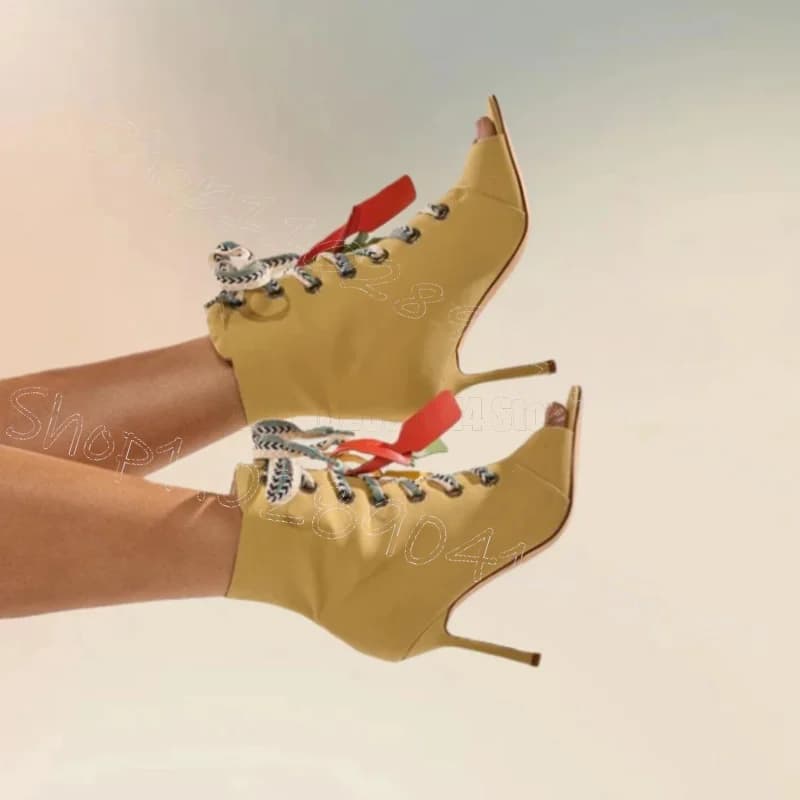 Sandali Gialli Open Toe con Cinturini Colorati e Lacci Incrociati, Scarpe da Donna con Tacco Alto Sottile, Nuove per Feste e Banchetti 2026, Zapatos Para Mujeres