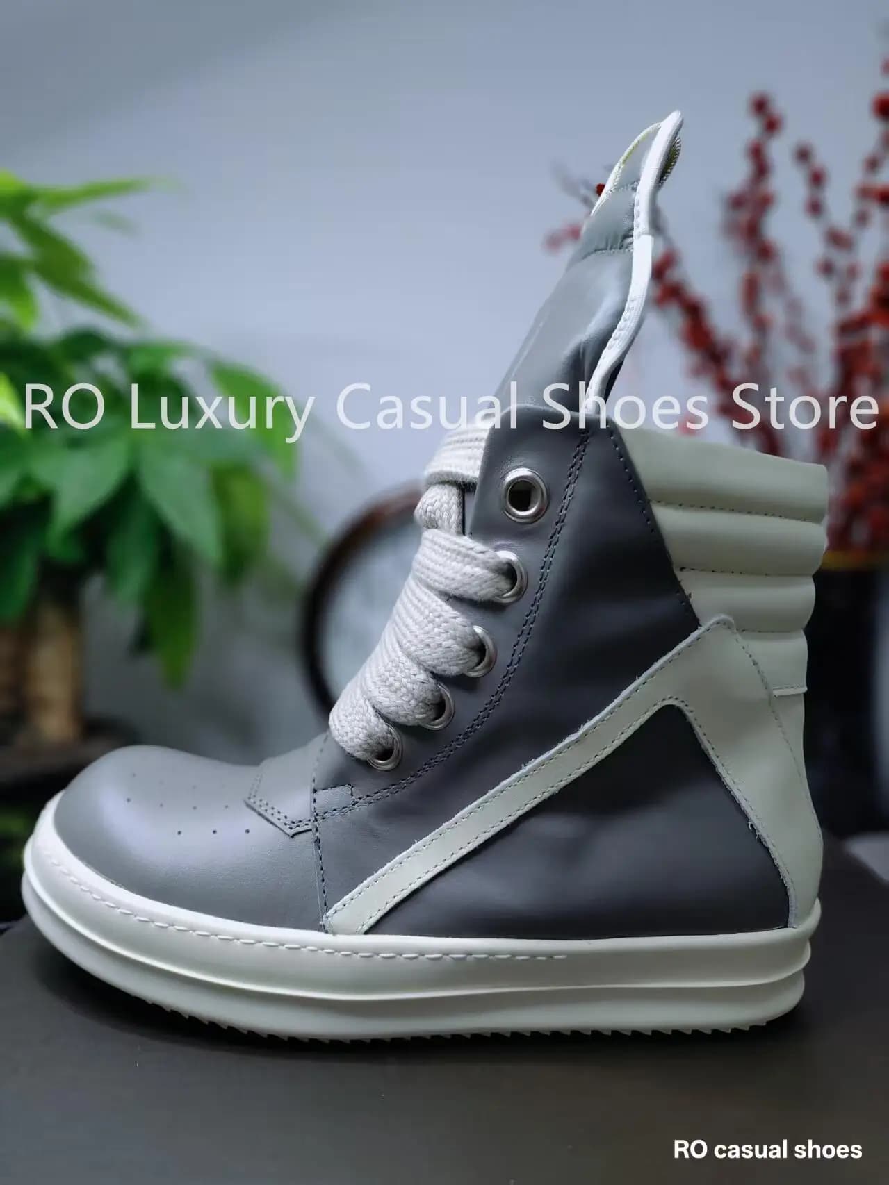 Scarpe Casual RO in Vera Pelle Grigia, Design Classico con Lacci Spessi e Triangolo Invertito, Stivali da Donna e Uomo con Cerniera e Lacci Jumbo