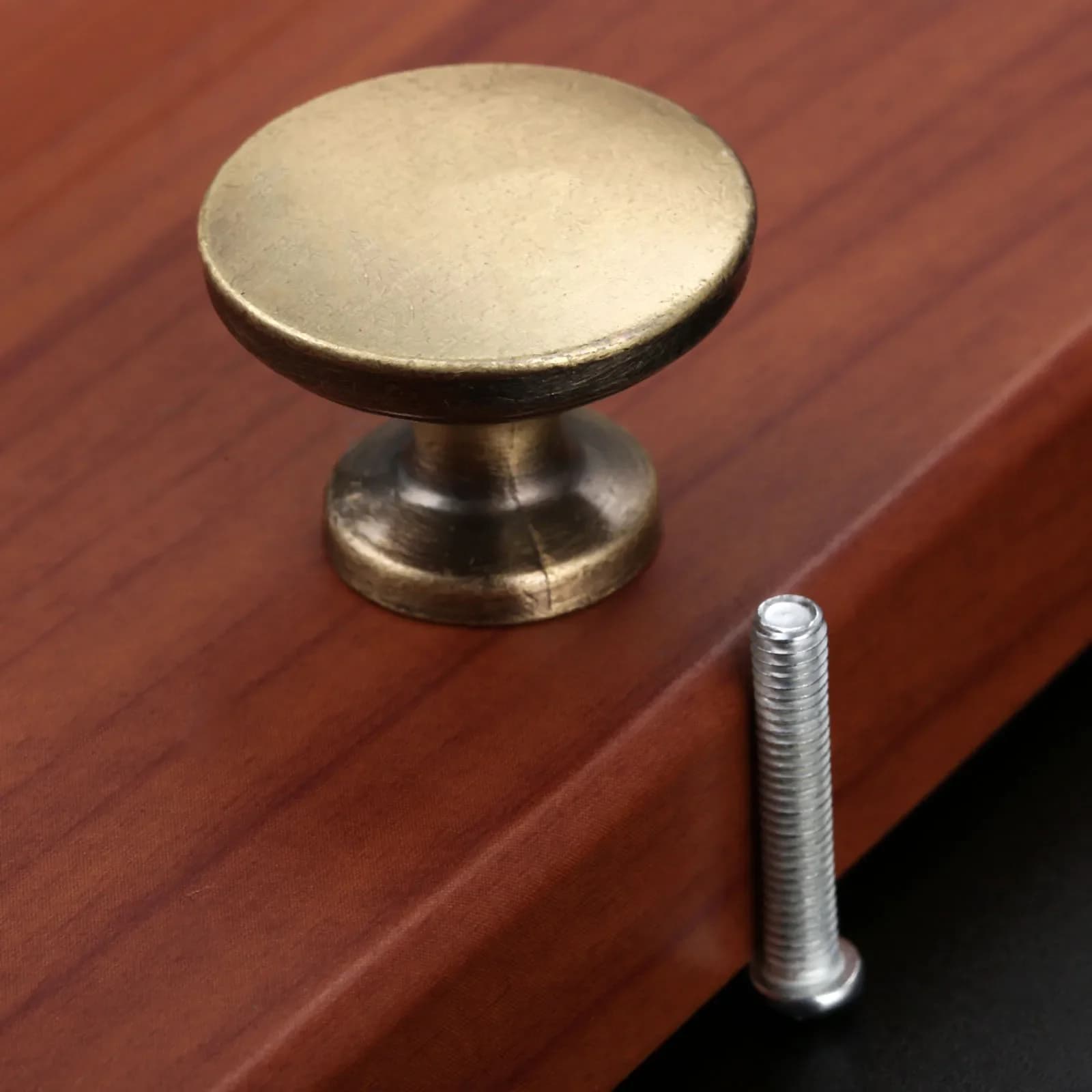 In Lega di zinco Del Cassetto Armadio guardaroba Pull Handle Knob Ferramenta Per Mobili Porta Maniglia Bronzo Antico Dei Monili Box Petto Manopola 27*20mm