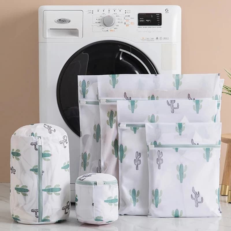 Sacchi per il bucato per dormitorio, sacchi portaoggetti per vestiti sporchi, sacchi anti-avvolgimento e anti-deformazione per biancheria intima e vestiti, sacchetto per lavaggio a macchina a forma di cactus