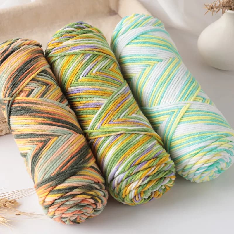 Maglione, sciarpa, coperta di medio spessore, filato all'uncinetto intrecciato fatto a mano in cotone al latte tinto a 5 fili tinto in halo da 300 g