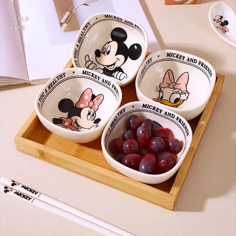 Piatto in Ceramica Disney con Personaggi dei Cartoni Animati, Piatto per Salse con Simpatici Topolino, Paperino e Paperina, per Casa e Ristorante, Regalo per Snack