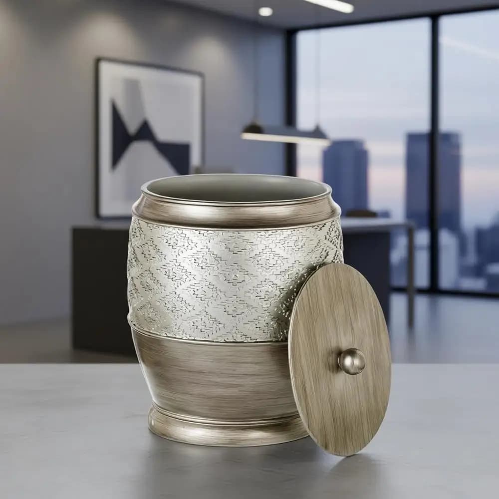 Cestino per Rifiuti Ovale in Argento Spazzolato con Coperchio, 4,8L, Piccolo Cestino Decorativo per Bagno