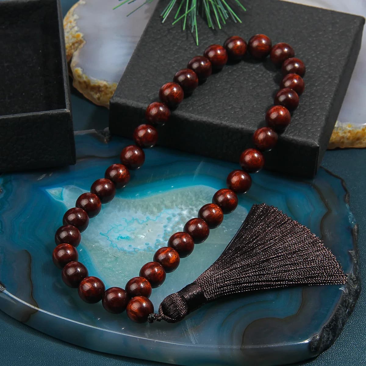 Bracciale con perline in legno di sandalo color sangue da 10 mm, cordoncino fatto a mano con pendente a nappa, regalo ideale per regali