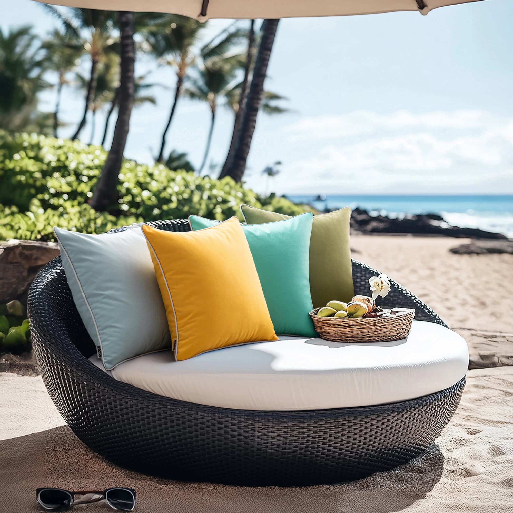 Set of 2 outdoor waterproof cushion covers 18x18, white pillow covers with solid tubing, decorative patio, garden, sofa or house, without inserts included