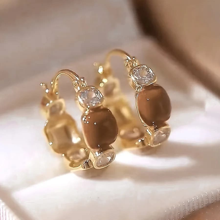 Hollow geometric earrings set of two — elegant vintage-style jewelry for daily wear, weddings, or gifting to friends and classma