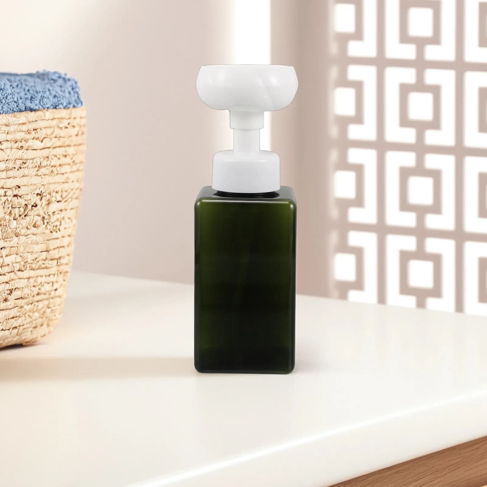 Flower Mousse Foam Bottle Refillable Hand Soap Dispenser Portable Plastic Foaming Pump for Bathroom Kitchen Travel Facial