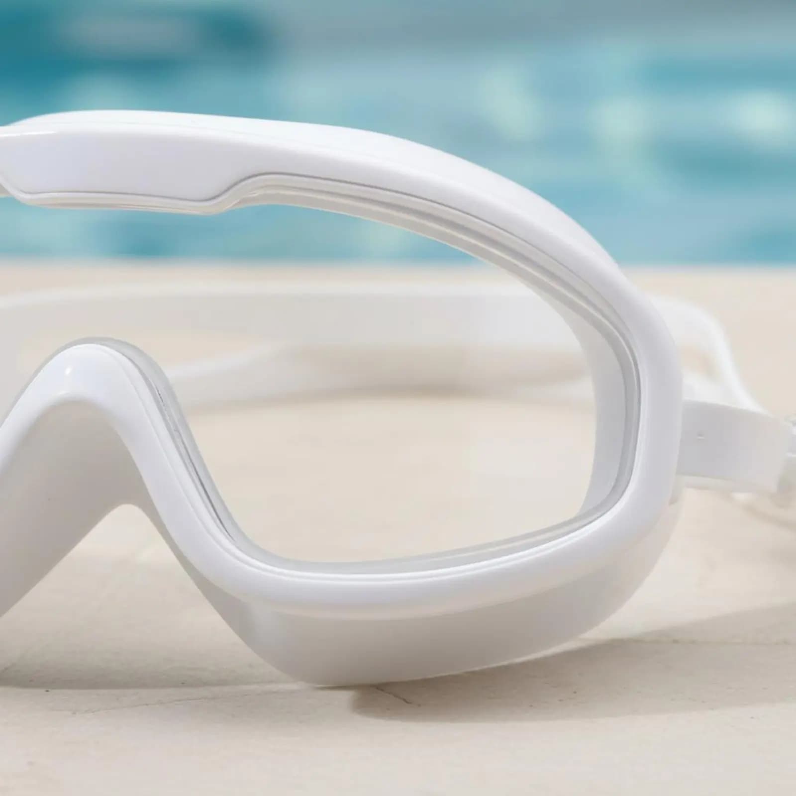Occhialini da Nuoto con Tappi per le Orecchie, Impermeabili, Comodi e Facili da Regolare per Immersioni e Allenamento