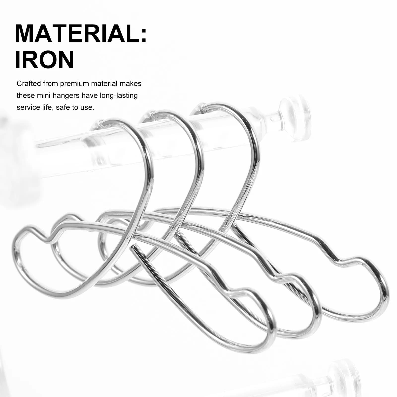 5 Pezzi Mini Appendiabiti Organizzatori per Vestiti, Abiti, Top Casual, Pantaloni, Accessori per Armadi, Mobili in Miniatura Scala 1:6