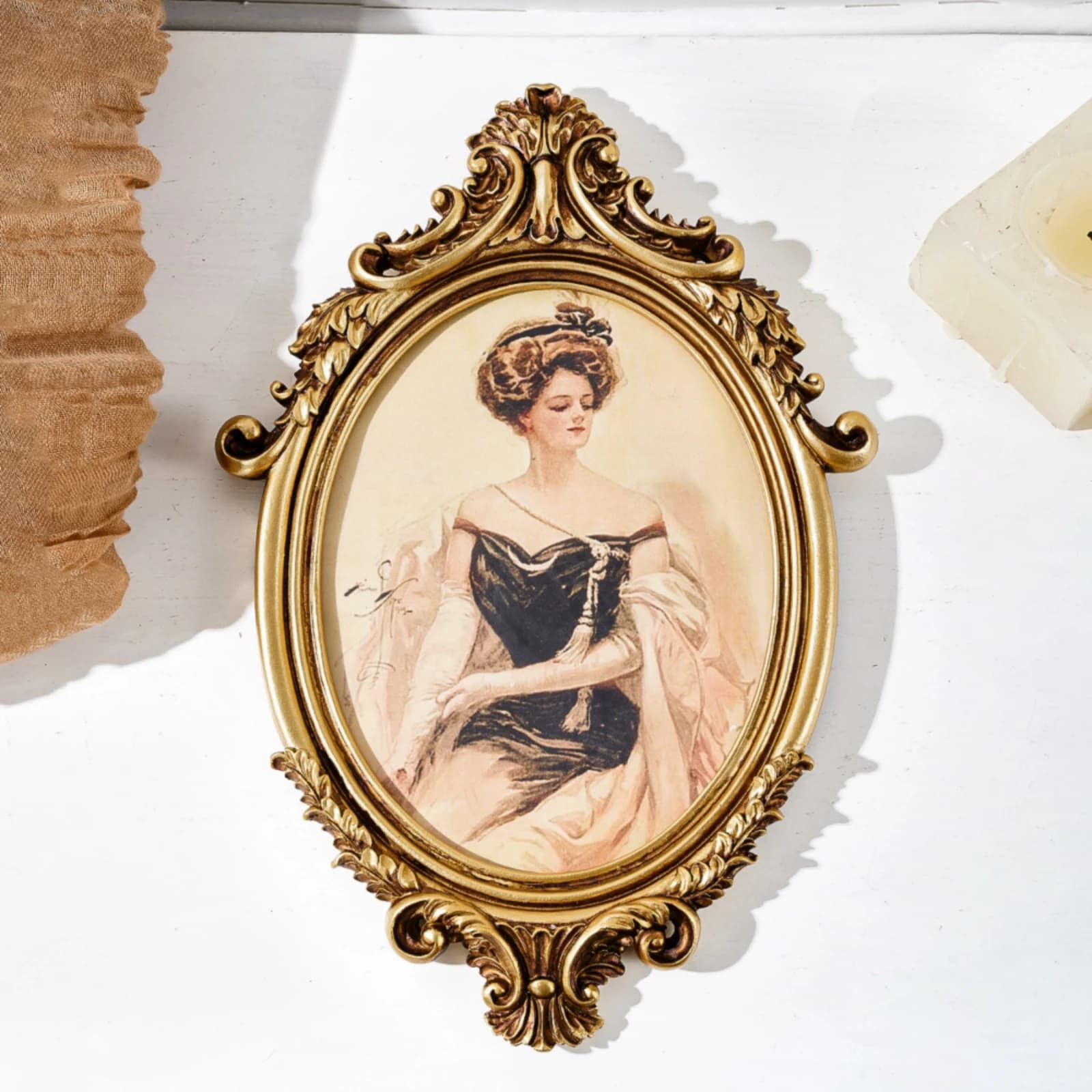 Oval Frame with Portrait Ornate Baroque Wall Frame Decor Carved Gold for Living Room, Bedroom