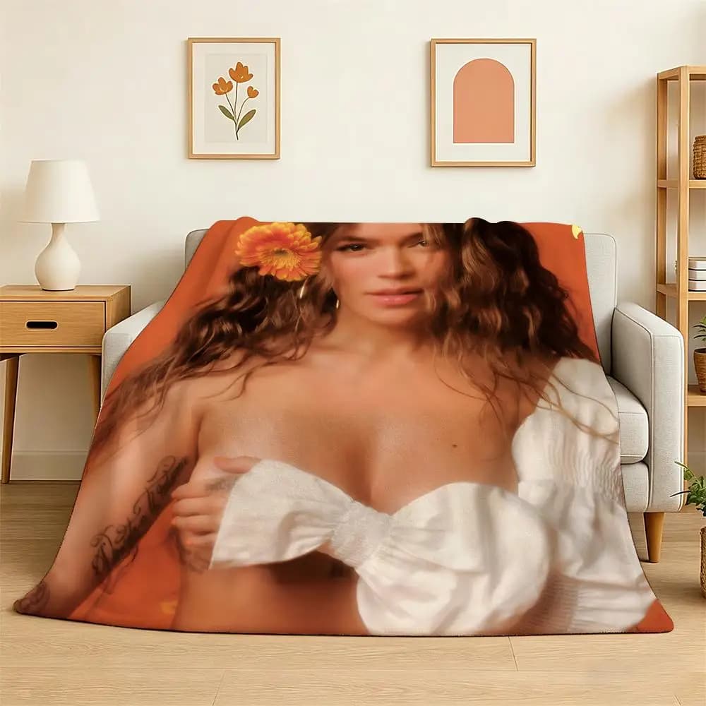 Singer Album KAROL G Throw 240g Flannel Blanket Lightweight Soft Skin-friendly Summer Thin Throw Blanket
