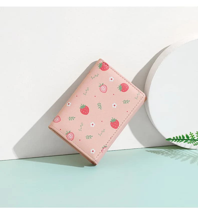 Nice short triple women's wallet in PU leather with strawberry print bifold paper clips