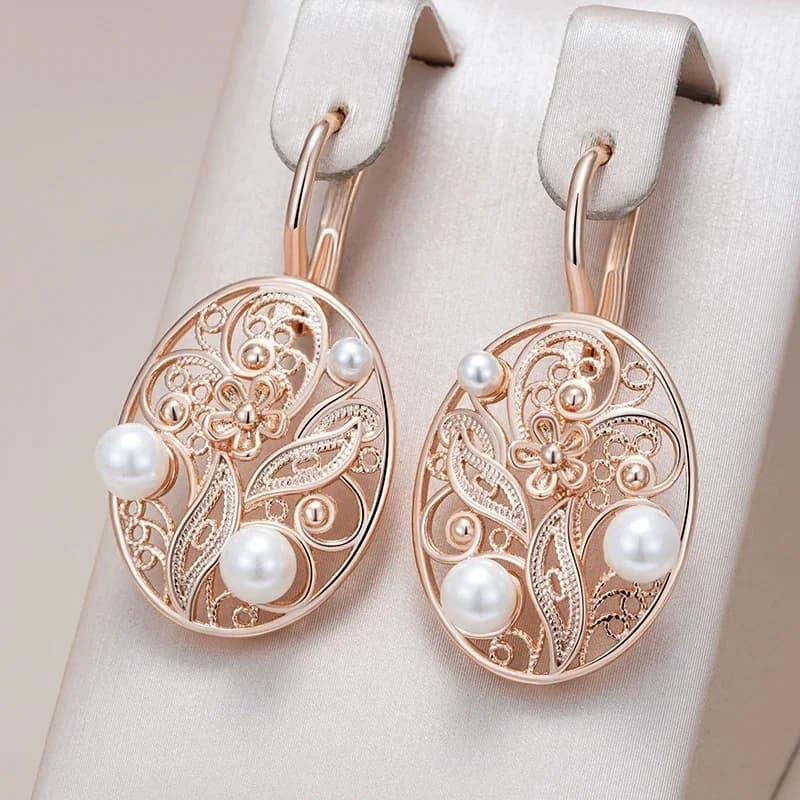 Eleganti Orecchini Pendenti con Perle Finte e Motivo Traforato, Gioielli Affascinanti per Donne, Regalo per Matrimonio e Anniversario