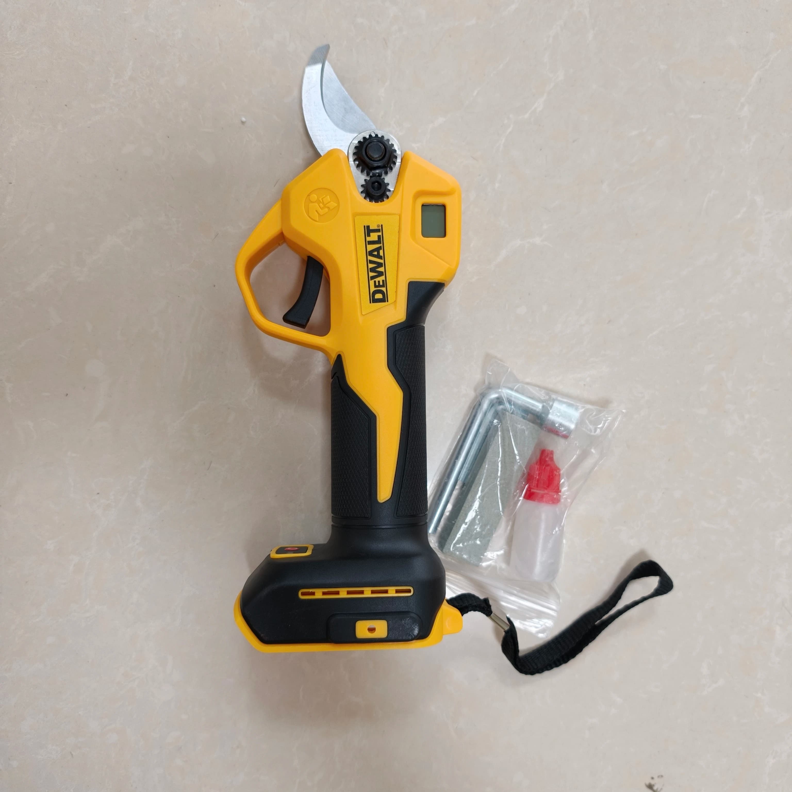 DEWALT Brushless Pruning Shears 35mm Cordless Electric Branch Pruner Scissors High-power Cutter Power Tool