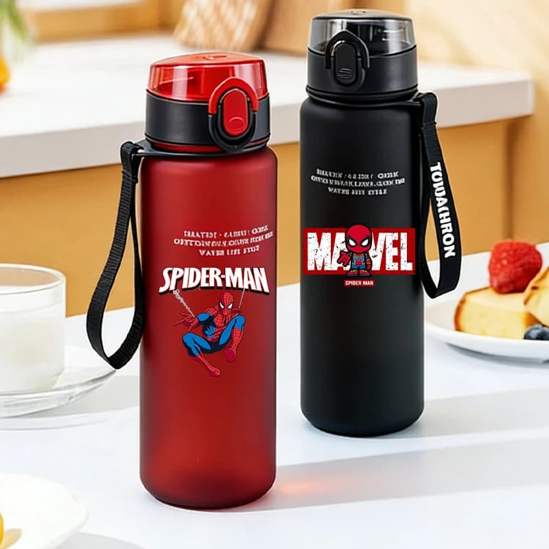 650ml Children's Bottle with Nice Spiderman Design, Sports Water Bottle for Kids and Men with Lifting Corda, Birthday Gift