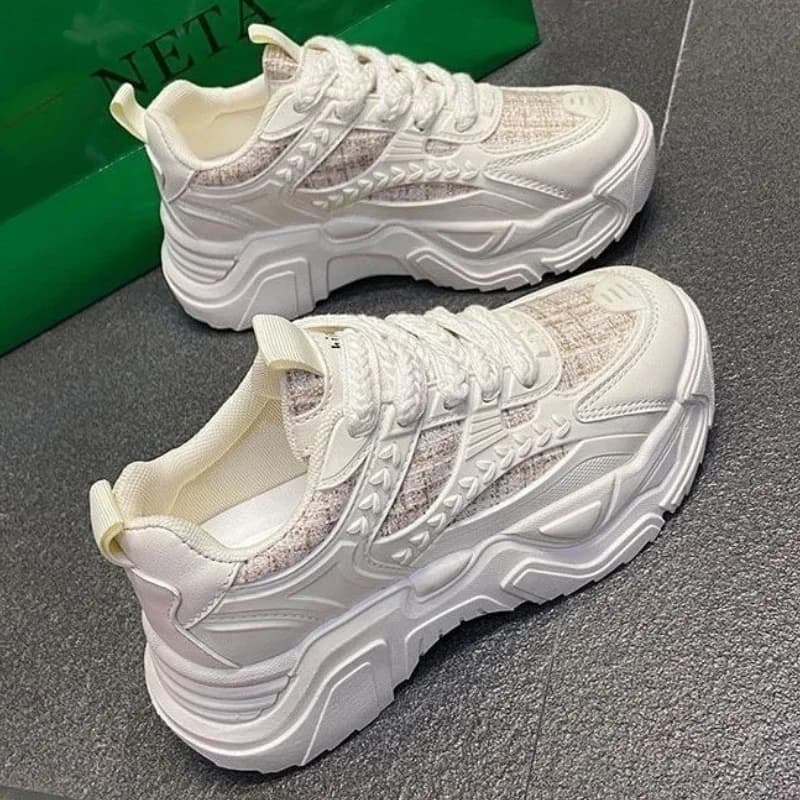 Calzature robuste rialzate da donna stile studente sneakers casual con tacco spesso traspirante in rete leggera con regolazione dell'altezza ​