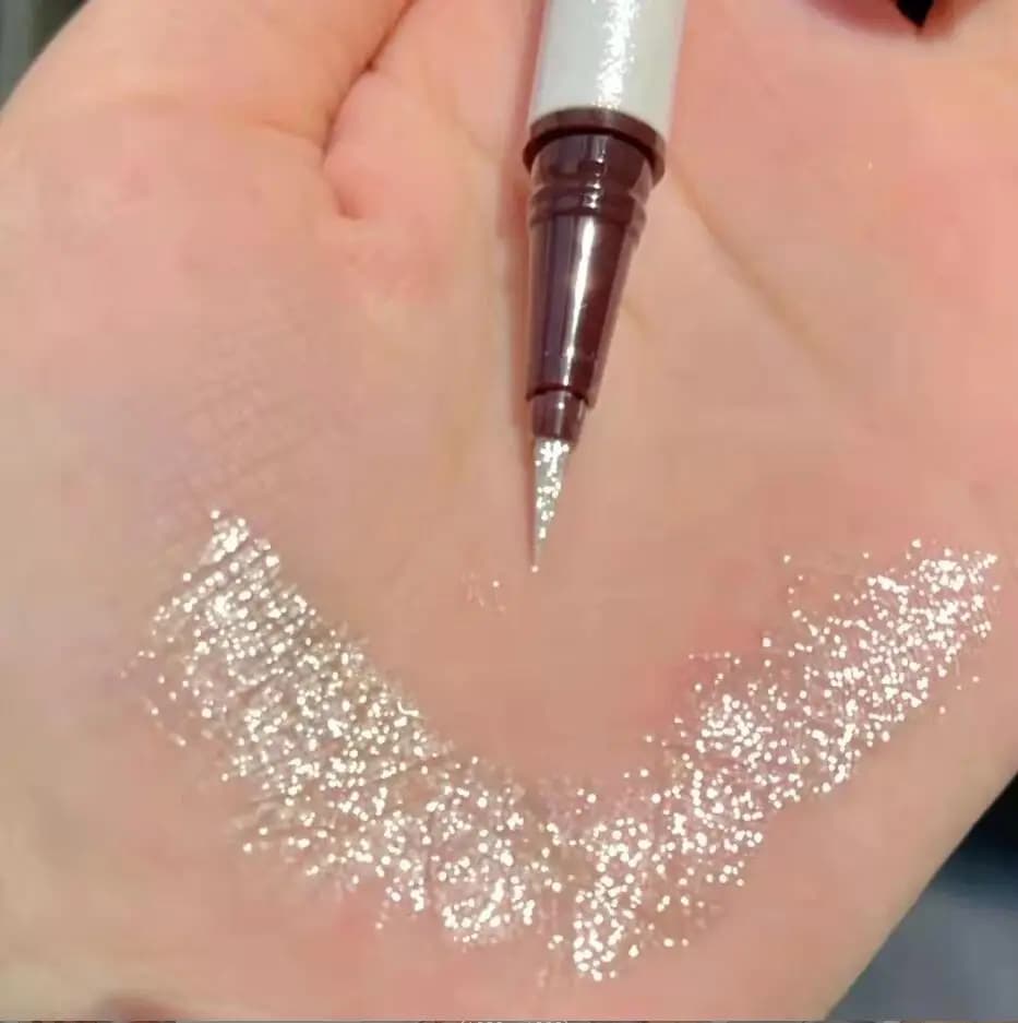 Eyeliner liquido Trucco occhi impermeabile Marrone Ultra-fine sdraiato Baco da seta Ombra Ciglia a doppio uso Penna per occhi Cosmetico T2361
