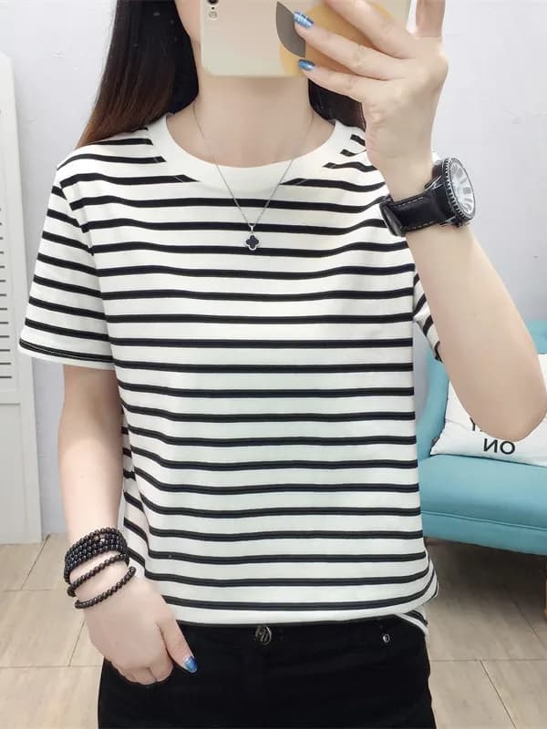 plus Size Mom Striped T-Shirt Commute Style Loose Short Sleeve Top Korean Version New 2026 for Plump Women Summer Cotton Blend