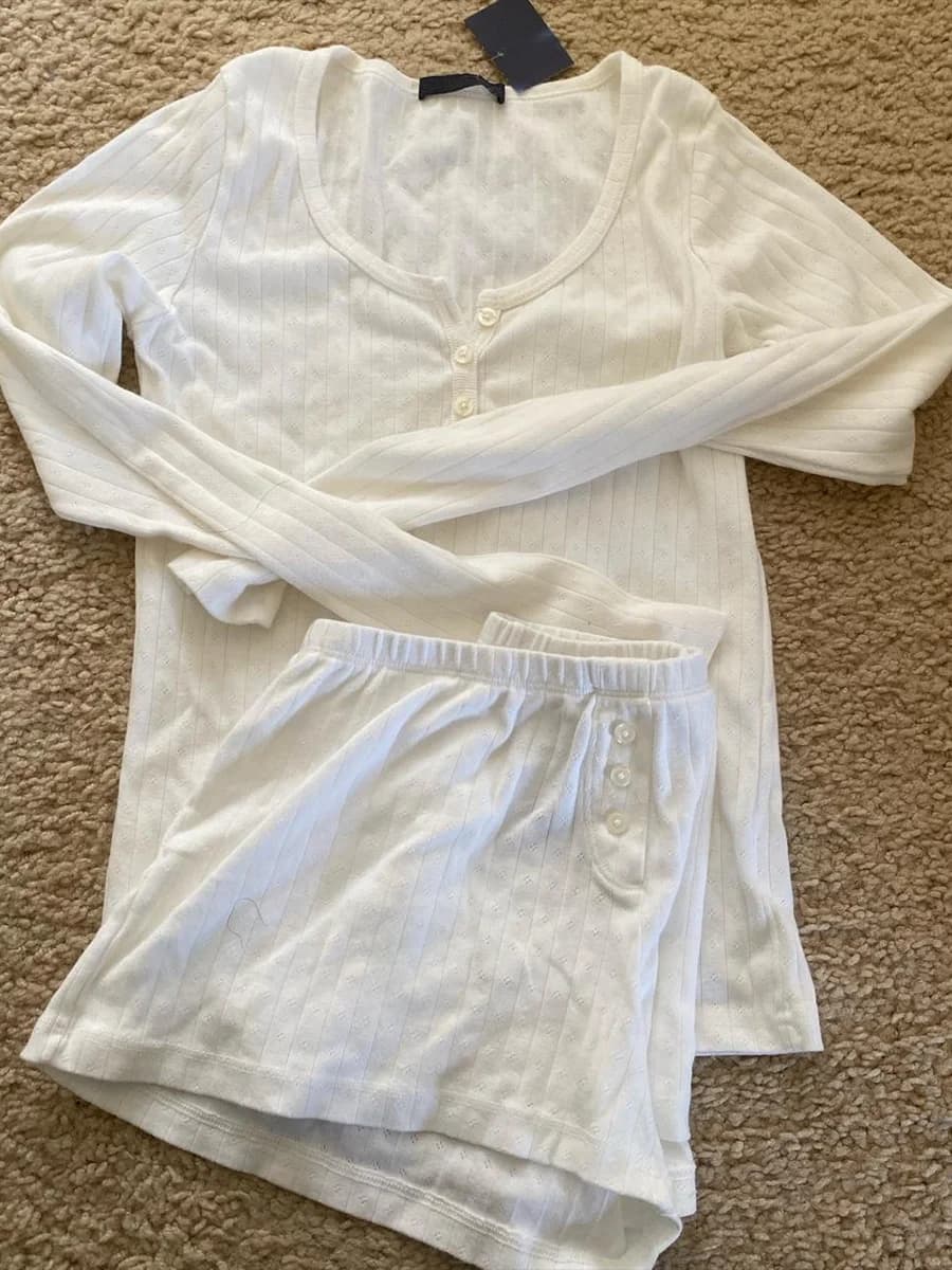T-shirt a maniche lunghe con bottoni con occhielli dolci Set pigiama da donna in cotone per la casa Set da 2 pezzi T-shirt slim + felpa dritta elastica