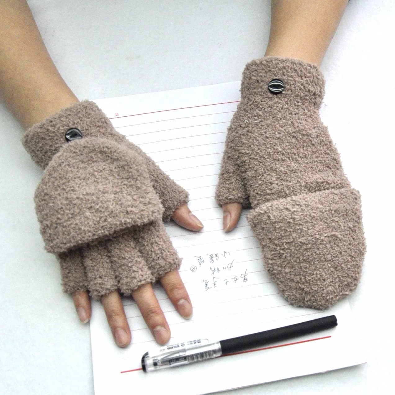 Half-tip gloves with tipping cover in coral fleece Women's Winter Gloves Solid Men's Gloves Soft Gloves Women's Cycling Gloves New