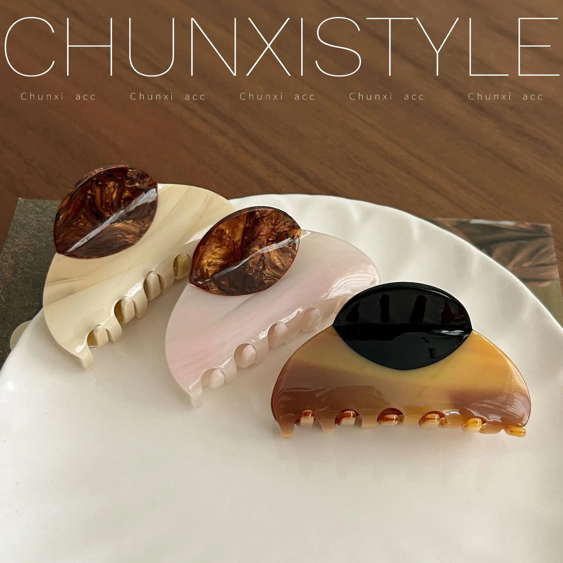 1Pc Elegant Vintage French Hair Clip Two-Tone with Wood Grain & Marbled Design Perfect for Casual Daily Dressing Cute Hair Clips
