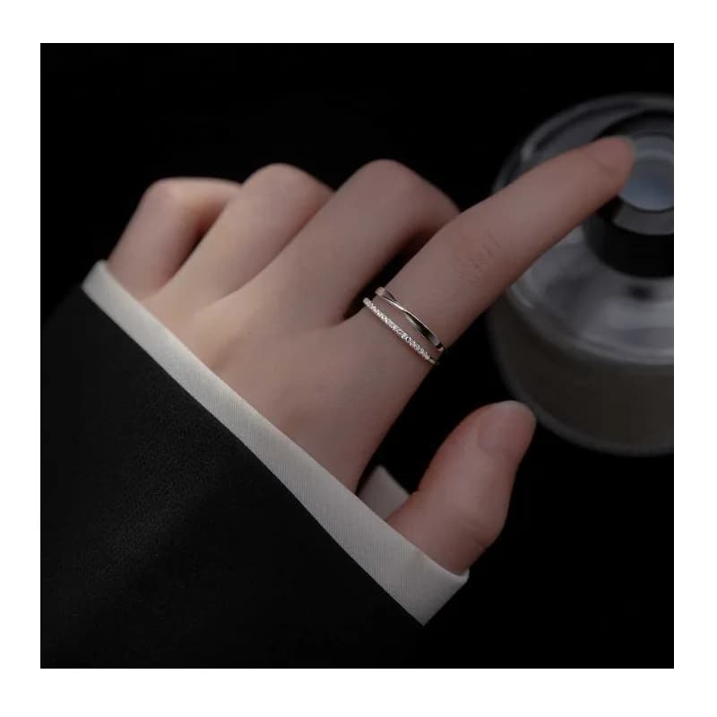 Anello da Donna Cavo alla Moda, Anello Personalizzato Elettroplaccato, Anello Sottile Geometrico Impilabile di Nicchia