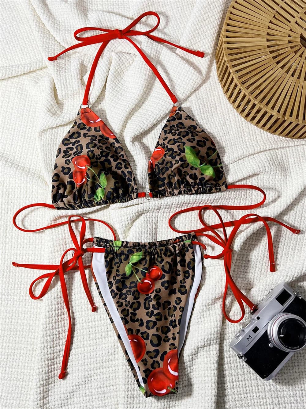 Costume da bagno sexy leopardato ciliegia con stringhe rosse, costume da bagno senza schienale, tanga, halter, costume da bagno da donna, costume da bagno da spiaggia