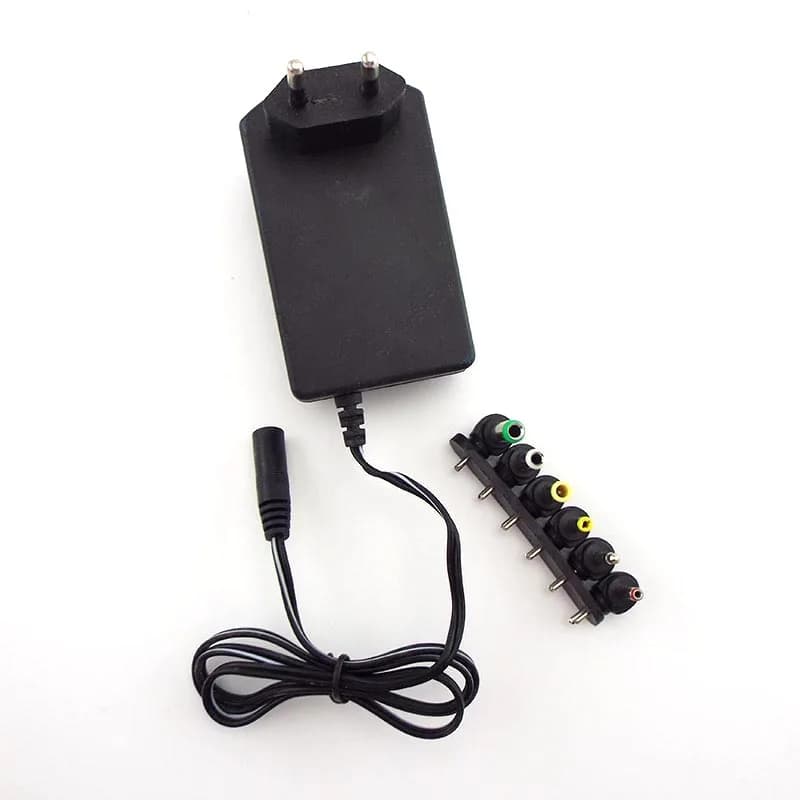 Adattatore Universale da Viaggio AC DC 3v 4.5v 5v 6v 7.5v 9v 12v, Caricabatterie Regolabile, Convertitore di Alimentazione per Strisce LED A6