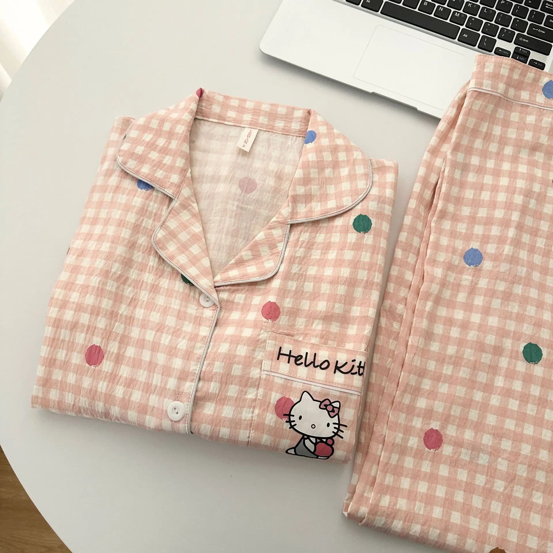 Set Pigiama Donna 2 Pezzi Sanrio Hello Kitty, Comodo con Colletto, Maniche Lunghe e Pantaloni Lunghi, Moda Primavera Autunno