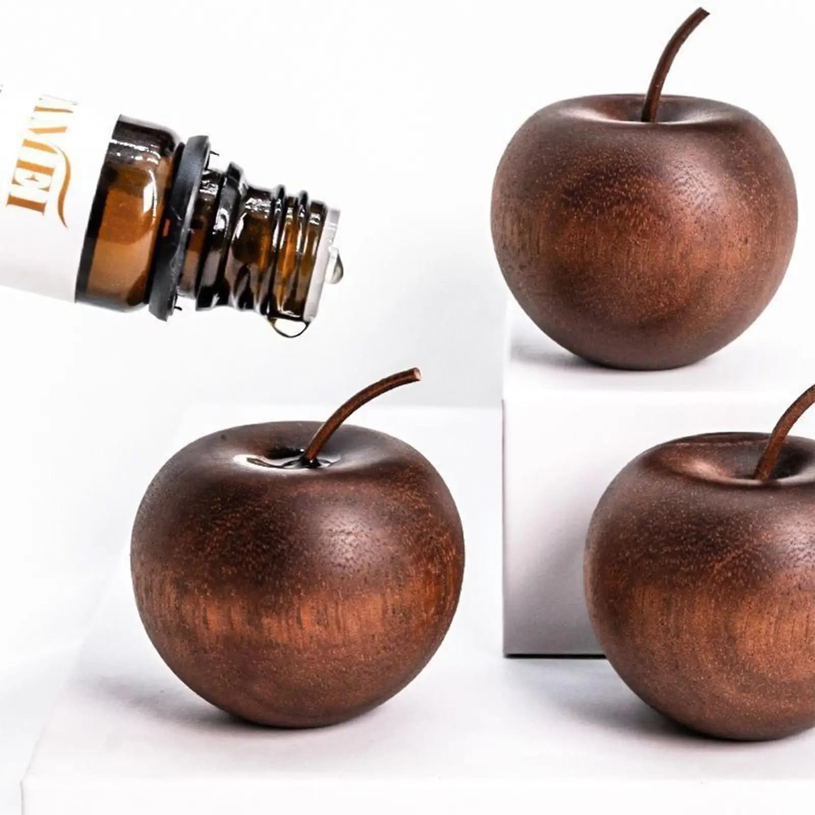 NUOVO 1pc Elegante diffusore di olio in legno - Stile mele, senza calore, per auto/camera da letto/bagno, profumo naturale, regalo, decorazioni per la casa spa