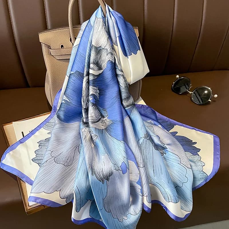 2023 Spagna Sciarpa di seta di lusso Designer di marca Ombre Grande petalo Scialli floreali Pashmina Lady Avvolge Sciarpe Foulard Hijab musulmano Sjaal