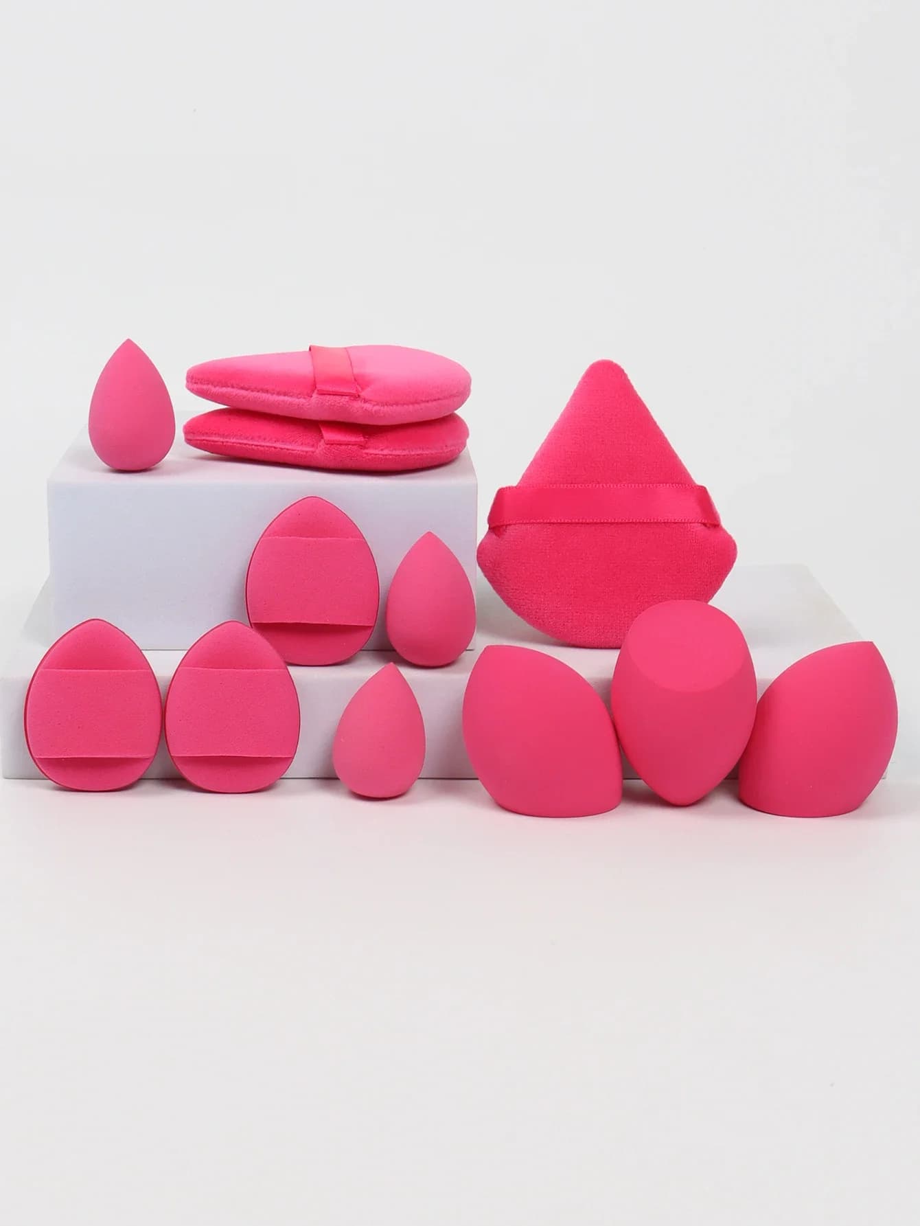 12 Pieces All-Purpose Makeup Sponge Multipack, Contains 3 Loose Powder Puffs, 3 Mini Air Cushion Puffs, 3 Large Beauty Blender Eggs & 3 Mini Beauty Sponges, Soft Flawless Foundation Blending Sponges For Daily Salon Makeup