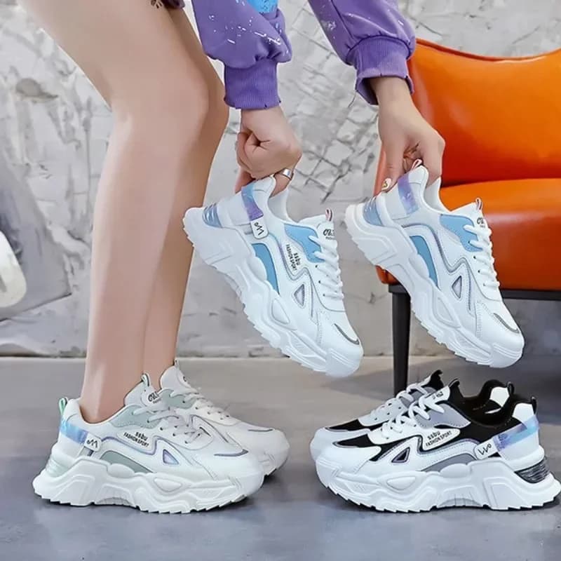 Scarpe basse con plateau da donna 2024 nuove scarpe da donna verdi casual in mesh traspirante scarpe da ginnastica robuste scarpe da corsa quotidiane da donna