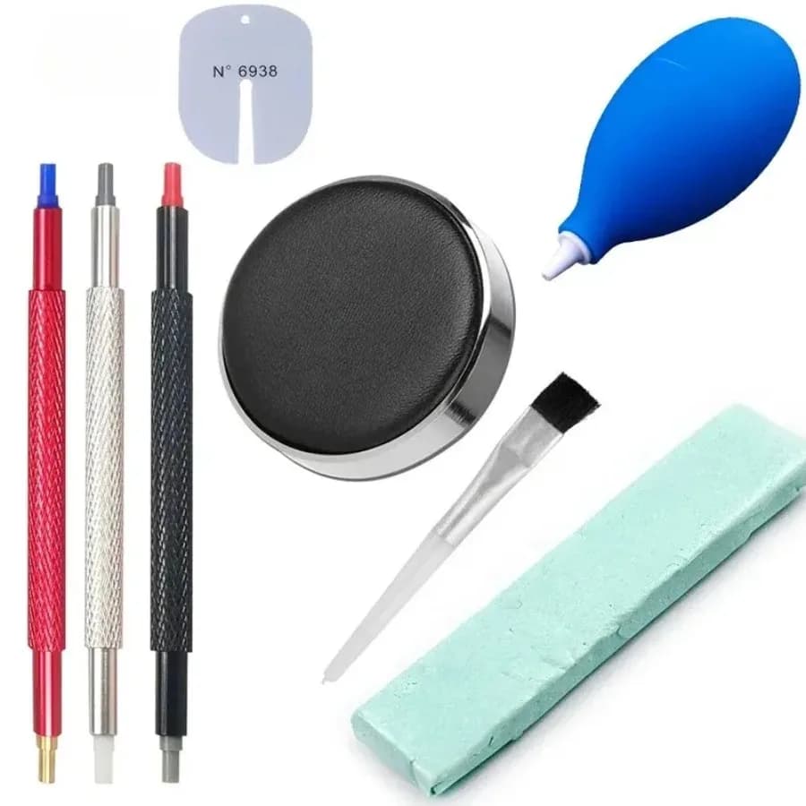 Set of 8 Pieces for Cleaning Watches: Blowing Pump, Rubber Brush, Repair Kit and Wrist Watch Care