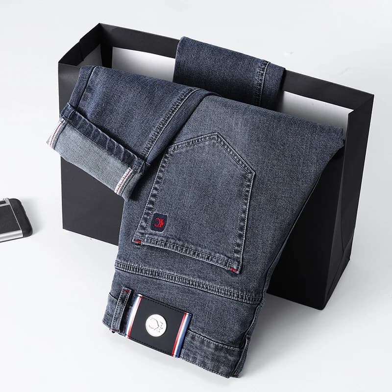Nuovi Jeans da Uomo 2026 Slim Fit Gamba Dritta Stile Europeo Versatile Business Casual Pantaloni Lunghi Elasticizzati