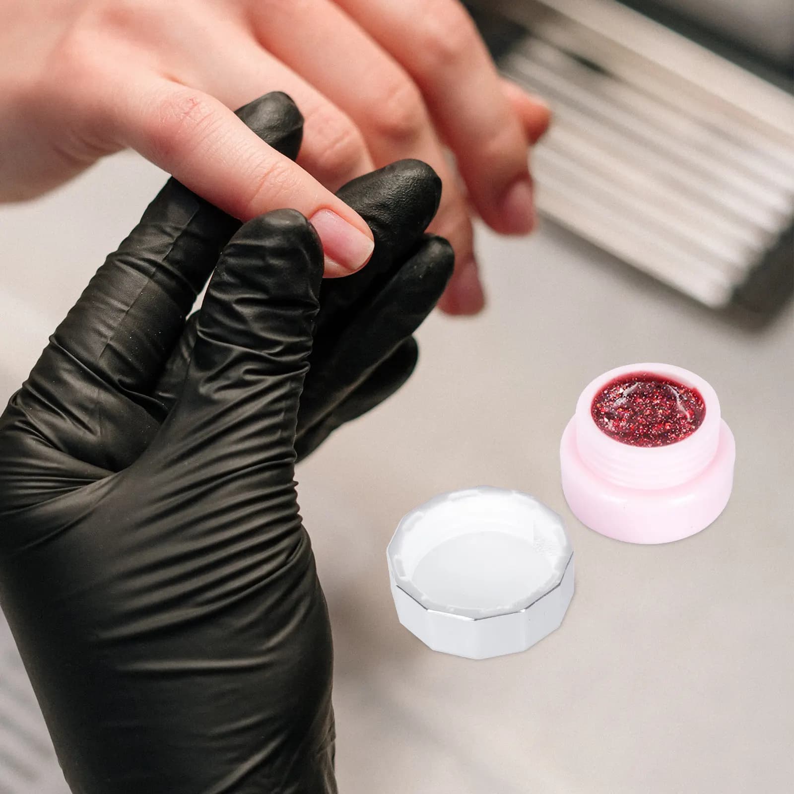 Set of 4 Small Vacuum Containers for Nails, Light ABS Plastic, Bottles for Nail Collar, Cream, Body Lotion, Ointment