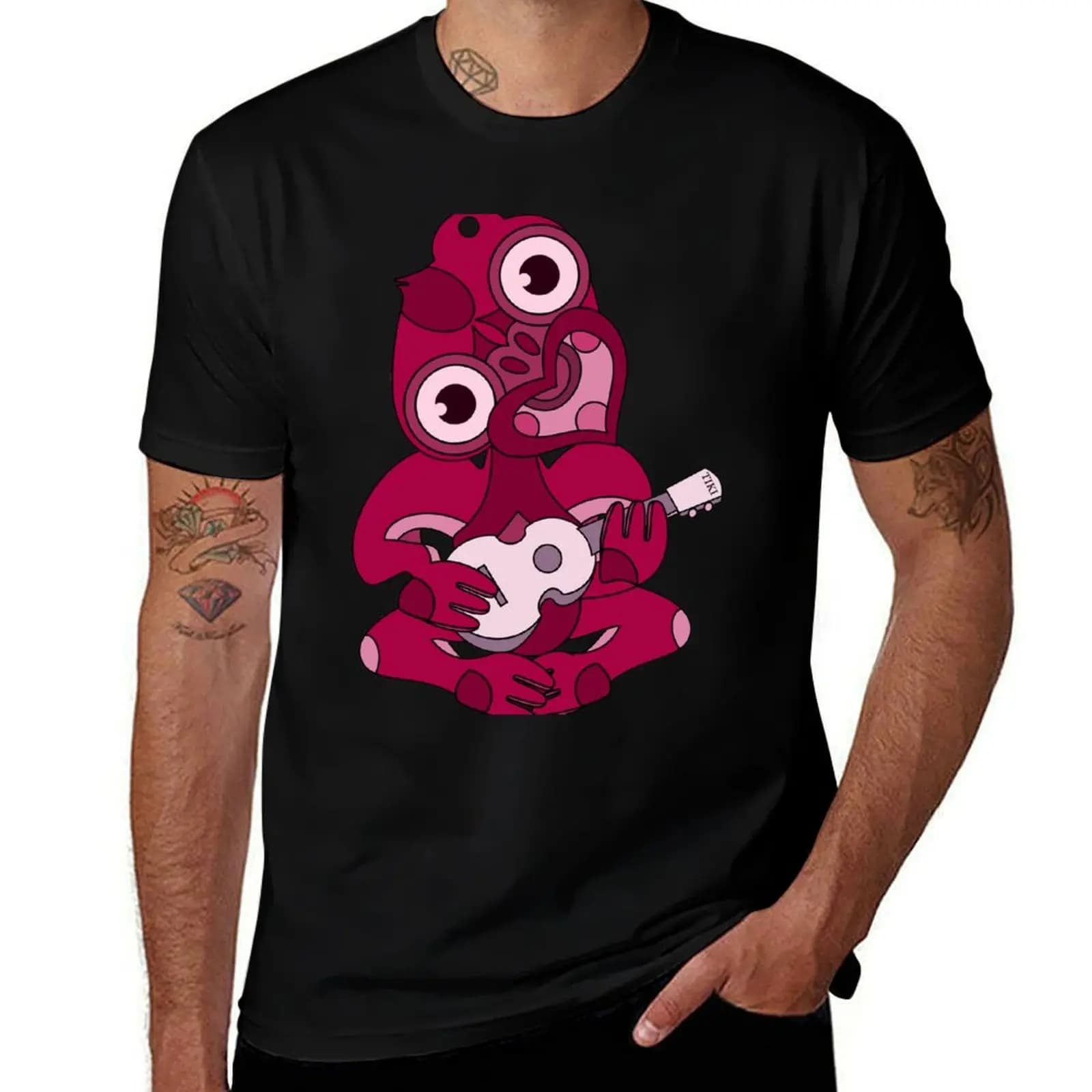 Pink Hei Tiki with ukulele T-Shirt Casual Basic Short Sleeve T-Shirt