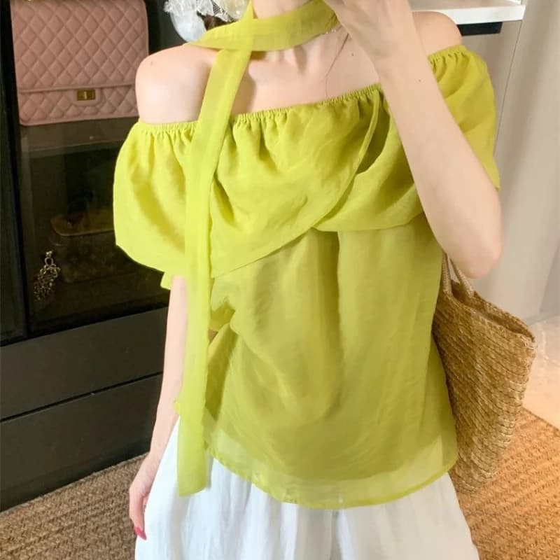 Women's Summer Top in Chiffon Purple with Halter Neckline and Blades Discovered, Short Sleeve, French Chic Style, Casual and Fashion