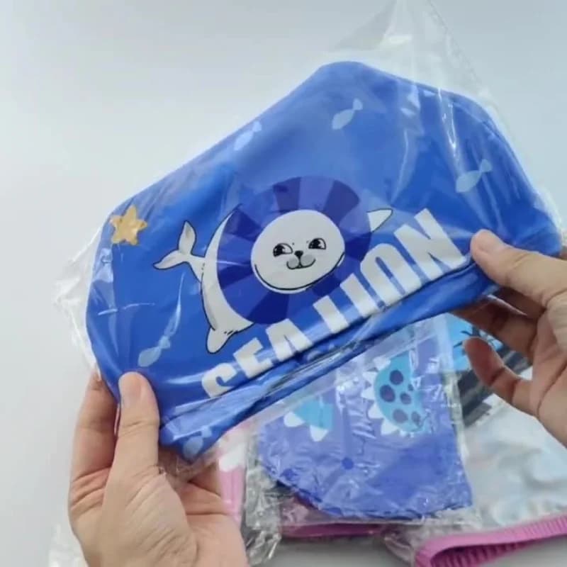 Kids swimming cap Cikini Factory stock card for boys and girls, without hair support, ear protection, cute and adorable