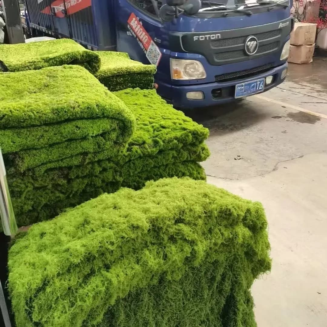 Artificial moss carpet for lawn, DIY, for landscape, for gardens and walks, sheep wool effect