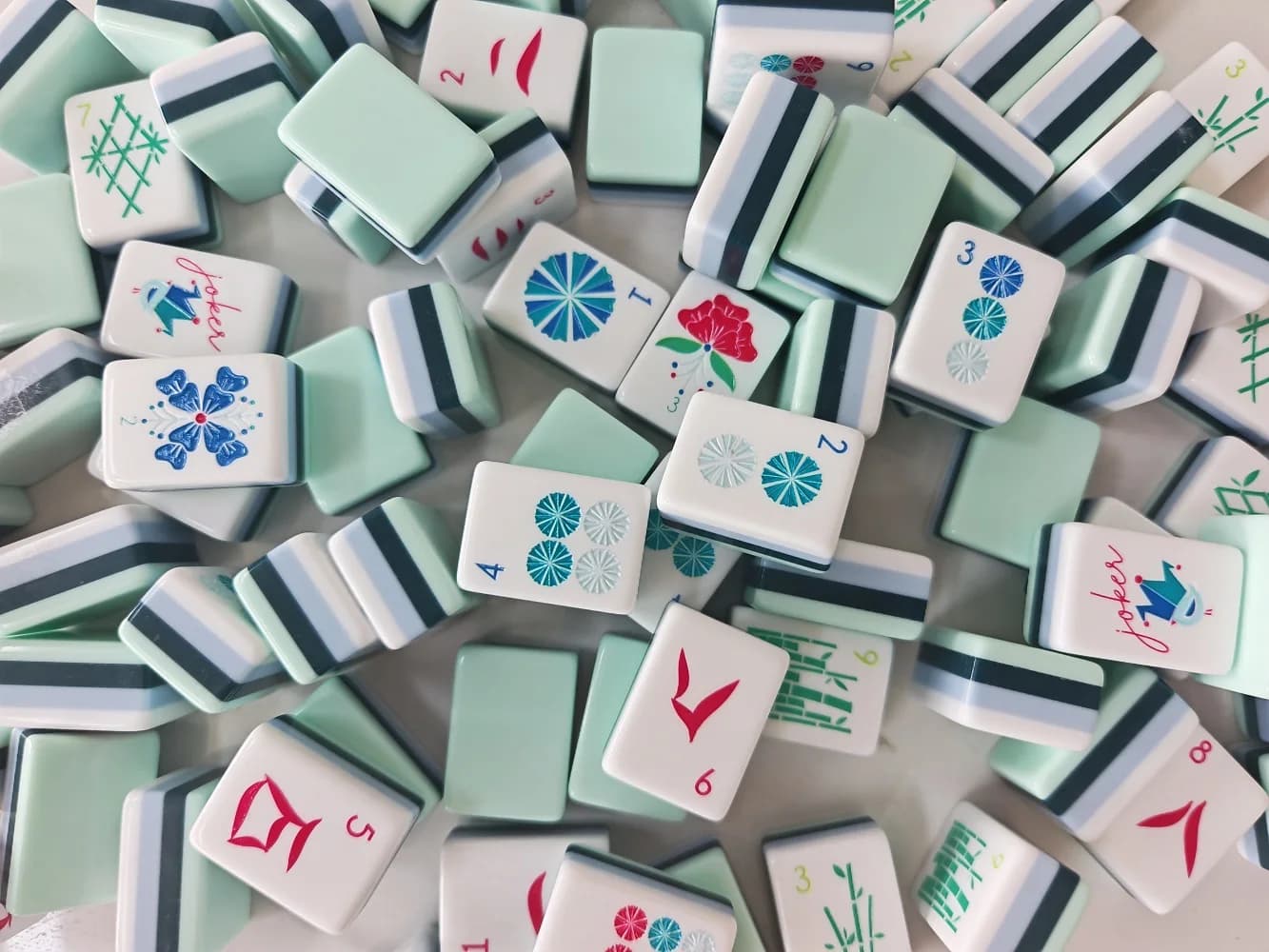 Set di Mahjong Americano Premium da Viaggio, Tessere di Mahjong in Acrilico a 4 Strati, Turchese Pallido, Gioco di Mah Jongg di Lusso Portatile
