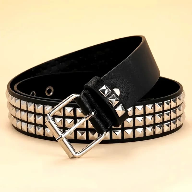 Set di cinture con rivetti stile punk dotate di fibbia quadrata in acciaio inossidabile Materiale del pannello in PU Decorazione con rivetti piramidali maschili e femminili
