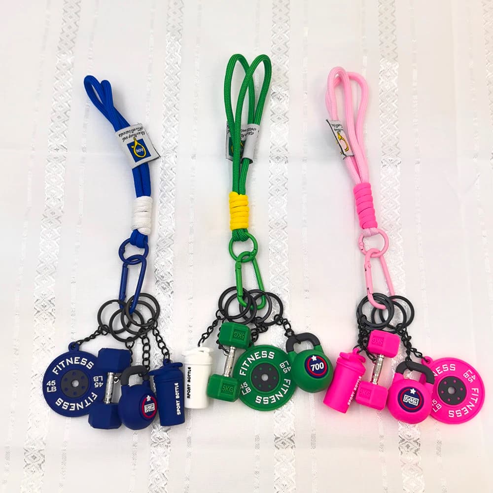 Fitness Keychain 5 in 1 Keyring with Gym Barbell Keychain Weight Lifting Keychain Silicone weight plate Training Gifts Detachable Bag Pens