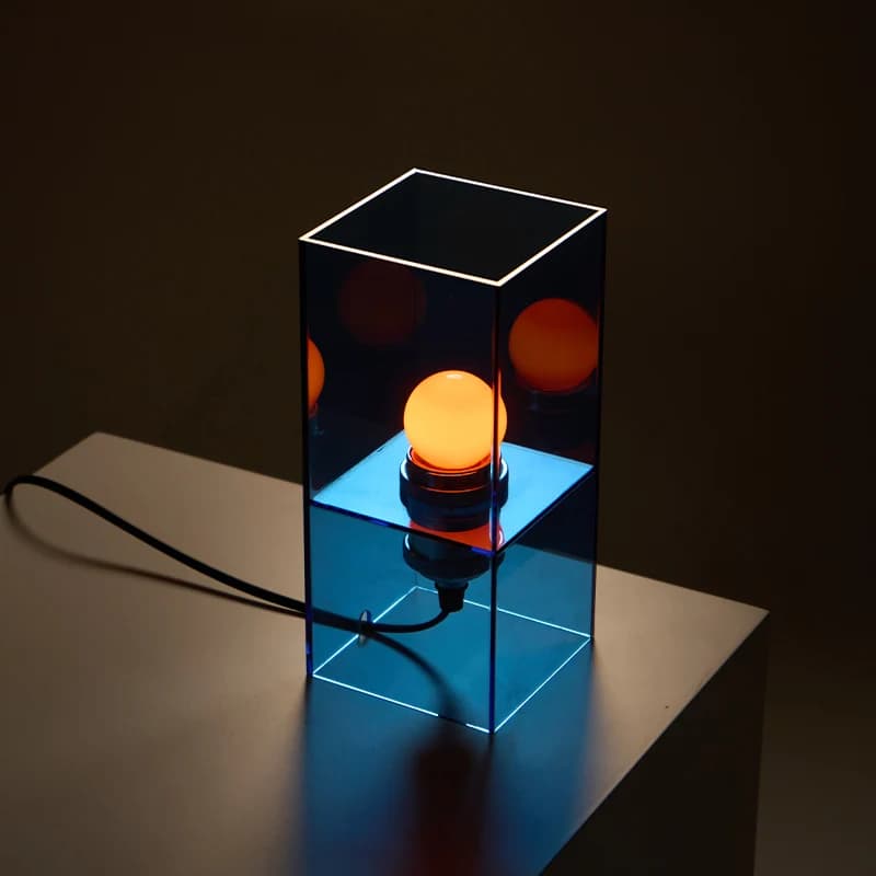 Lampade da terra piccole in acrilico a cubo nordico Lampade da scrivania decorative di arte delicata Comodino camera da letto Lampade da tavolo da tavolo per atmosfera semplice